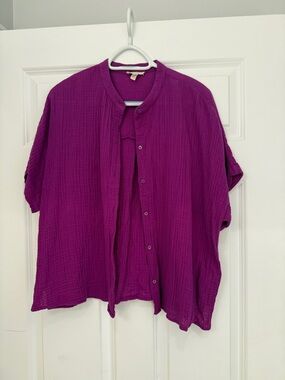 Eileen Fisher Short-Sleeve Crinkled Button-Down Top - Fuchsia